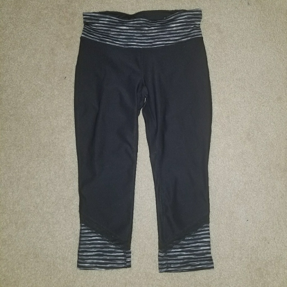 Athletic Capri Leggings